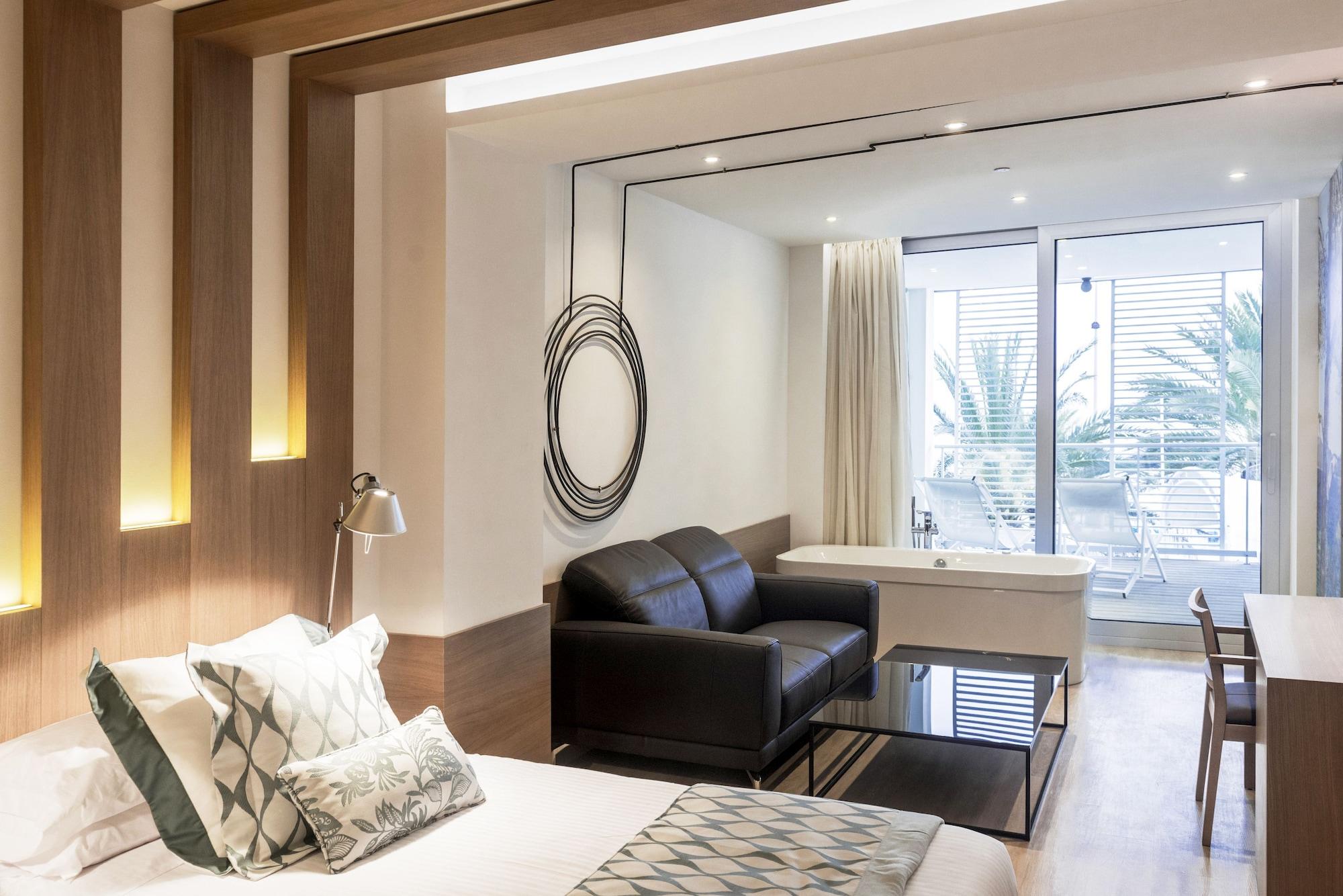 Hotel Pure Salt Garonda - Adults Only Playa de Palma  Zewnętrze zdjęcie A room at the hotel
